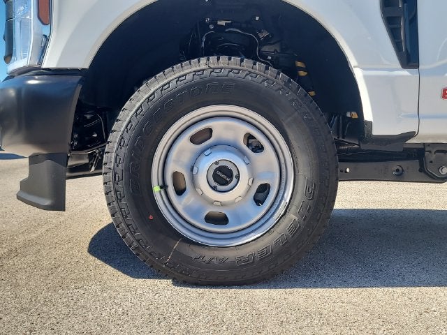 2027 Ford F-350SD XL 4WD CREW CAB