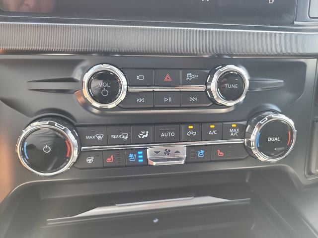 2026 Ford F-350SD Platinum 4WD CREW CAB