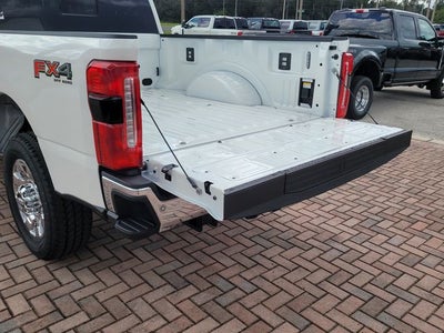 2026 Ford F-350SD Lariat 4WD CREW CAB
