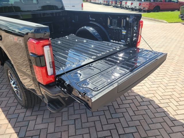 2026 Ford F-350SD Platinum 4WD CREW CAB