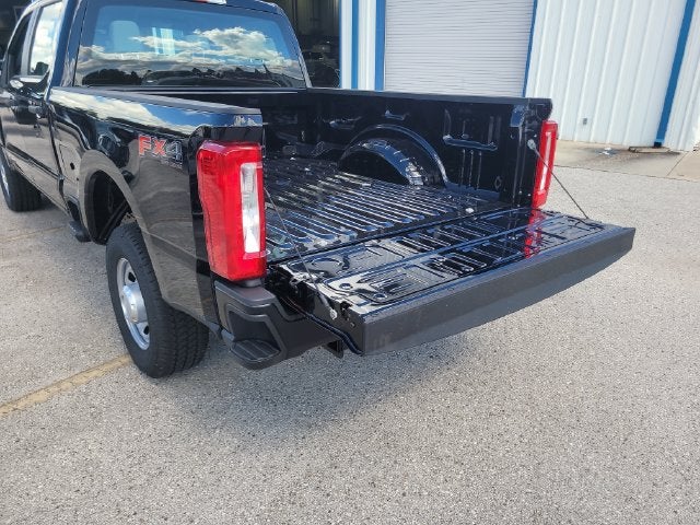 2027 Ford F-350SD XL 4WD CREW CAB