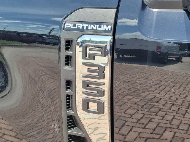 2026 Ford F-350SD Platinum 4WD CREW CAB