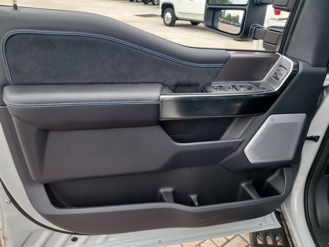 2026 Ford F-350SD Platinum 4WD CREW CAB