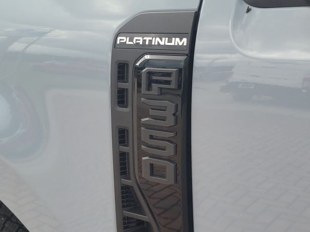 2026 Ford F-350SD Platinum 4WD CREW CAB