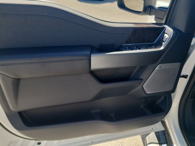 2026 Ford F-350SD Lariat 4WD CREW CAB