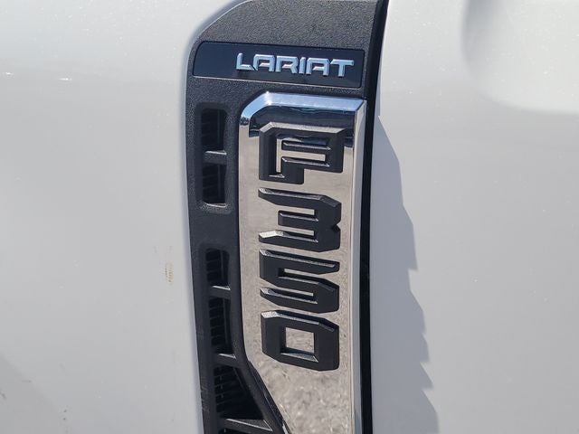 2026 Ford F-350SD Lariat 4WD CREW CAB