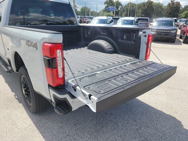 2026 Ford F-350SD Lariat 4WD CREW CAB