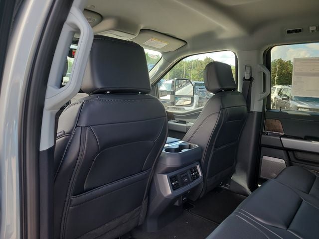 2026 Ford F-350SD Lariat 4WD CREW CAB