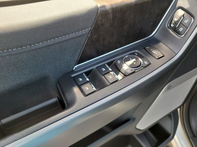 2026 Ford F-350SD Lariat 4WD CREW CAB