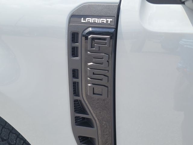 2026 Ford F-350SD Lariat 4WD CREW CAB