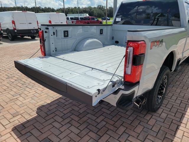 2026 Ford F-350SD Platinum 4WD CREW CAB