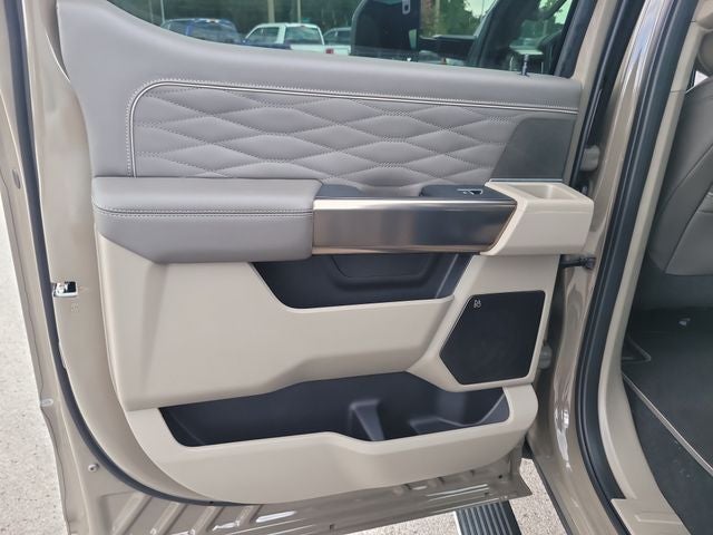 2026 Ford F-350SD Platinum DRW 4WD CREW CAB