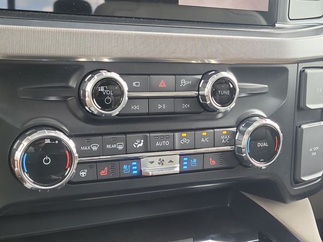2026 Ford F-350SD Platinum DRW 4WD CREW CAB