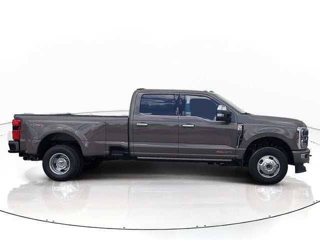 2026 Ford F-350SD Platinum DRW 4WD CREW CAB
