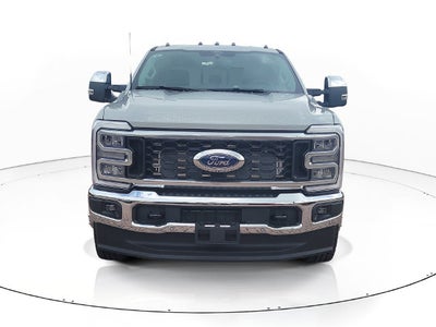 2026 Ford F-350SD Lariat DRW 4WD CREW CAB