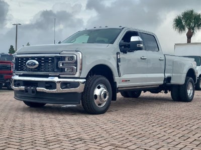 2026 Ford F-350SD Lariat DRW 4WD CREW CAB