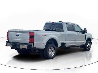 2026 Ford F-350SD Lariat DRW 4WD CREW CAB