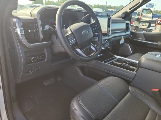 2026 Ford F-350SD Platinum DRW 4WD CREW CAB
