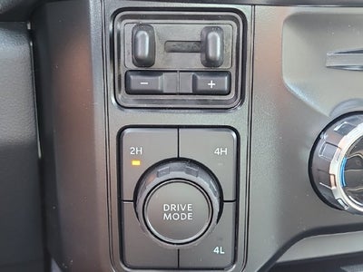 2026 Ford F-350SD Platinum DRW 4WD CREW CAB