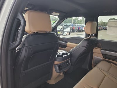 2026 Ford F-350SD Lariat DRW 4WD CREW CAB