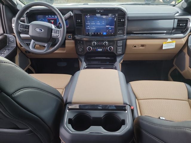 2026 Ford F-350SD Lariat DRW 4WD CREW CAB
