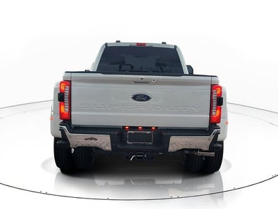 2026 Ford F-350SD Lariat DRW 4WD CREW CAB