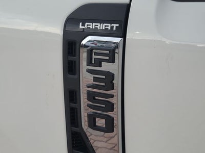 2026 Ford F-350SD Lariat DRW 4WD CREW CAB
