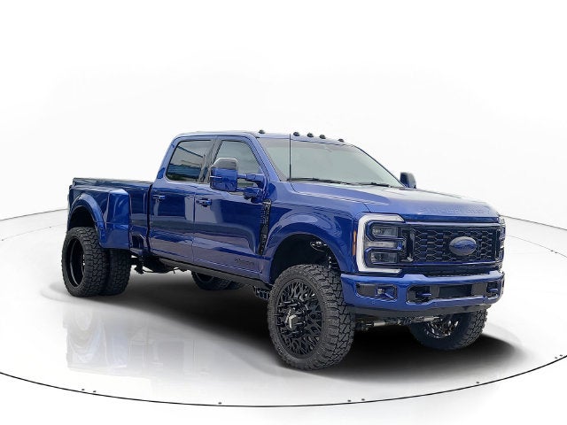 2026 Ford F-350SD Platinum DRW / LIFTED WHEELS & TIRES