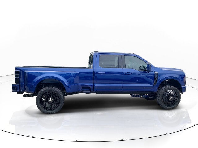 2026 Ford F-350SD Platinum DRW / LIFTED WHEELS & TIRES