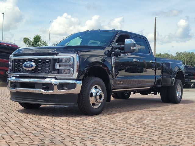 2026 Ford F-350SD King Ranch DRW 4WD CREW CAB