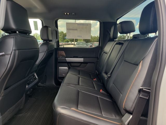 2026 Ford F-350SD Lariat DRW 4WD CREW CAB