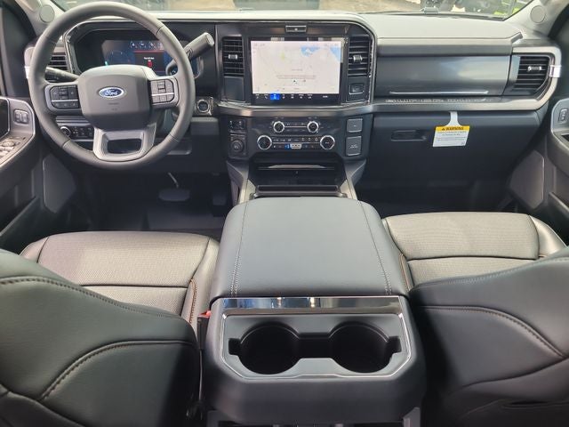 2026 Ford F-350SD Lariat DRW 4WD CREW CAB