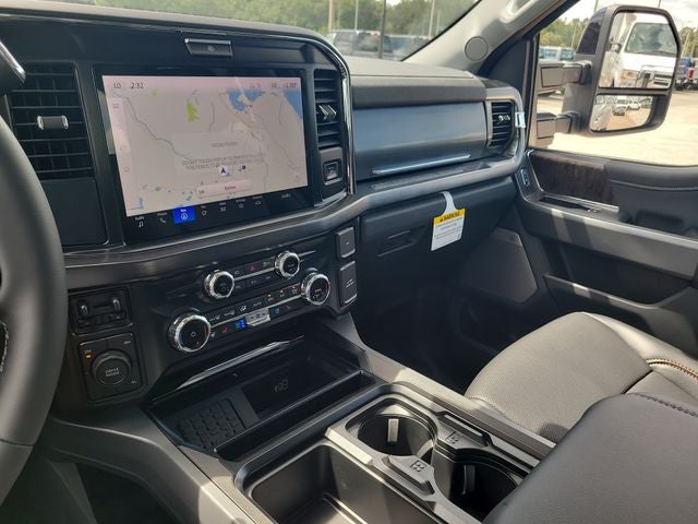 2026 Ford F-350SD Lariat DRW 4WD CREW CAB