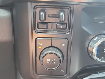 2026 Ford F-350SD Lariat DRW 4WD CREW CAB