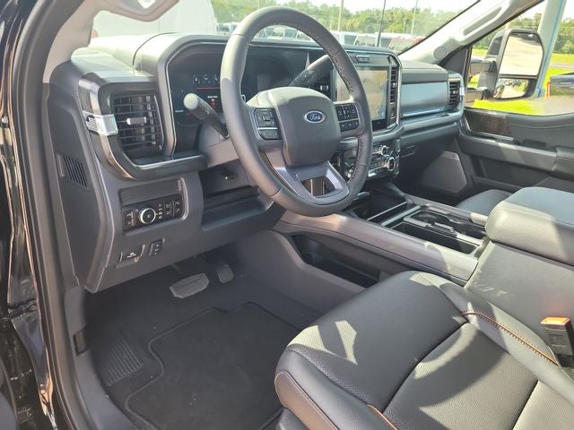 2026 Ford F-350SD Lariat DRW 4WD CREW CAB