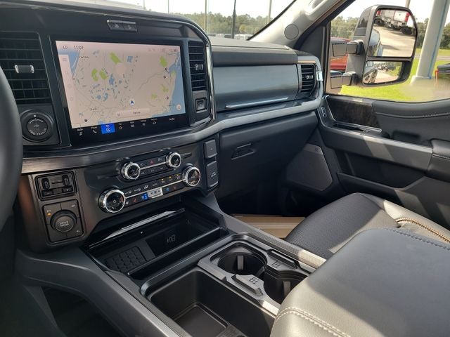2026 Ford F-350SD Lariat DRW 4WD CREW CAB