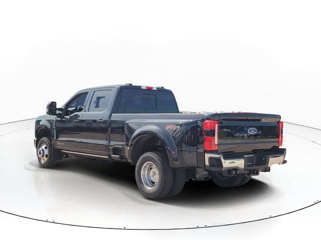 2026 Ford F-350SD Lariat DRW 4WD CREW CAB