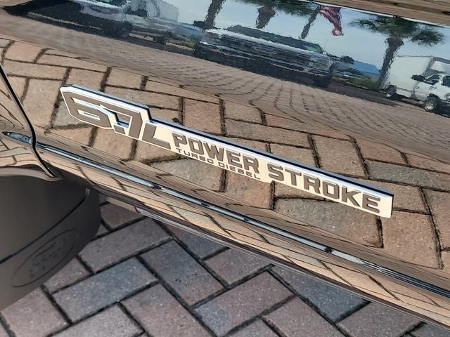 2026 Ford F-350SD Lariat DRW 4WD CREW CAB