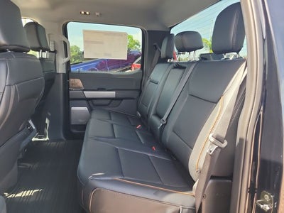 2026 Ford F-350SD Lariat DRW 4WD CREW CAB