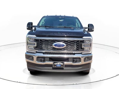 2026 Ford F-350SD Lariat DRW 4WD CREW CAB