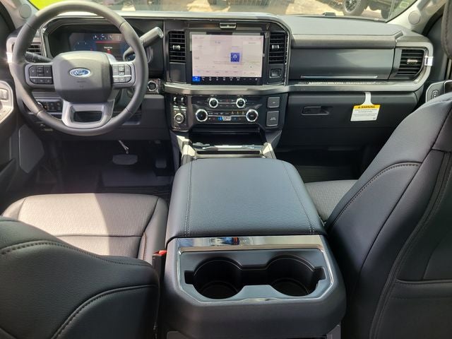 2026 Ford F-350SD Lariat DRW 4WD CREW CAB