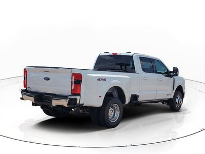 2026 Ford F-350SD Lariat DRW 4WD CREW CAB