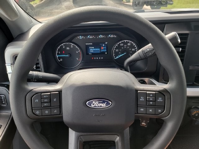 2027 Ford F-450SD XL 4WD CREW CAB DRW