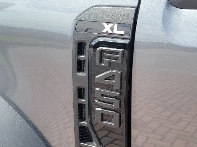 2027 Ford F-450SD XL 4WD CREW CAB DRW