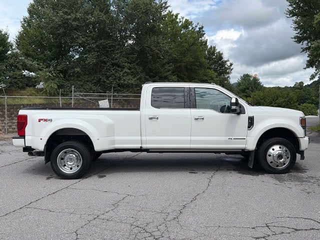 2022 Ford F-450SD Platinum