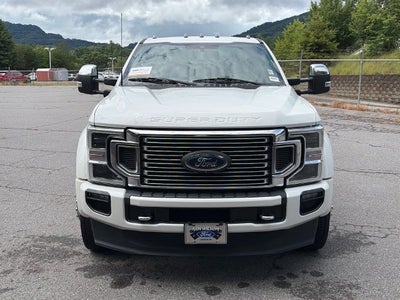 2022 Ford F-450SD Platinum