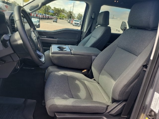 2025 Ford F-150 XLT 5.0 V8