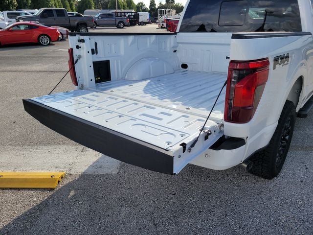 2026 Ford F-150 XLT 4WD SUPERCREW