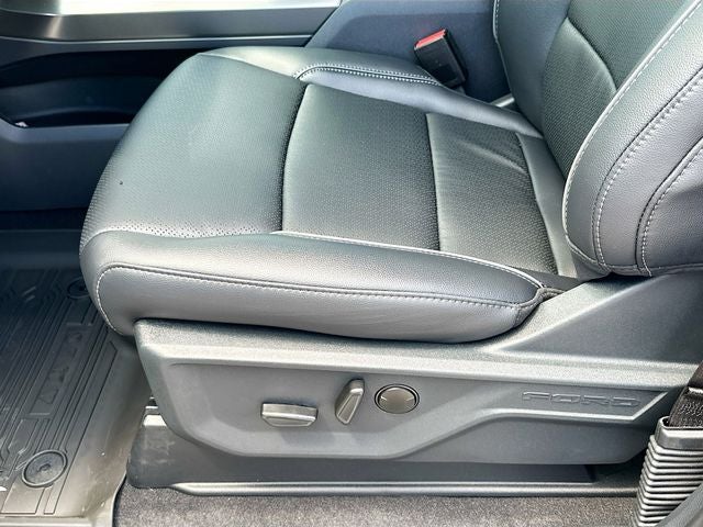 2026 Ford F-150 Lariat 4WD SUPERCREW