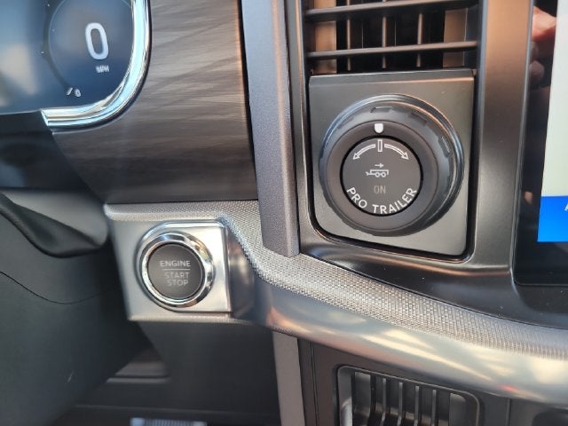 2026 Ford F-150 Lariat 4WD SUPERCREW